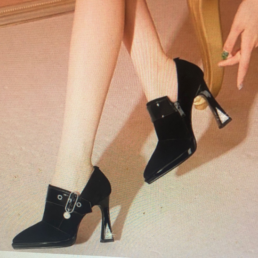 women shoes Heels